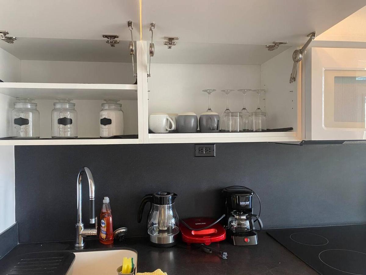Family Oriented Downtown Toronto 2Bdrm Condo With Parking & Office Space Dış mekan fotoğraf